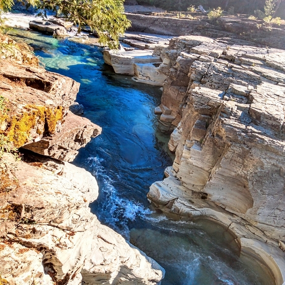 Welcome to my closet! - Picture 10 of 12